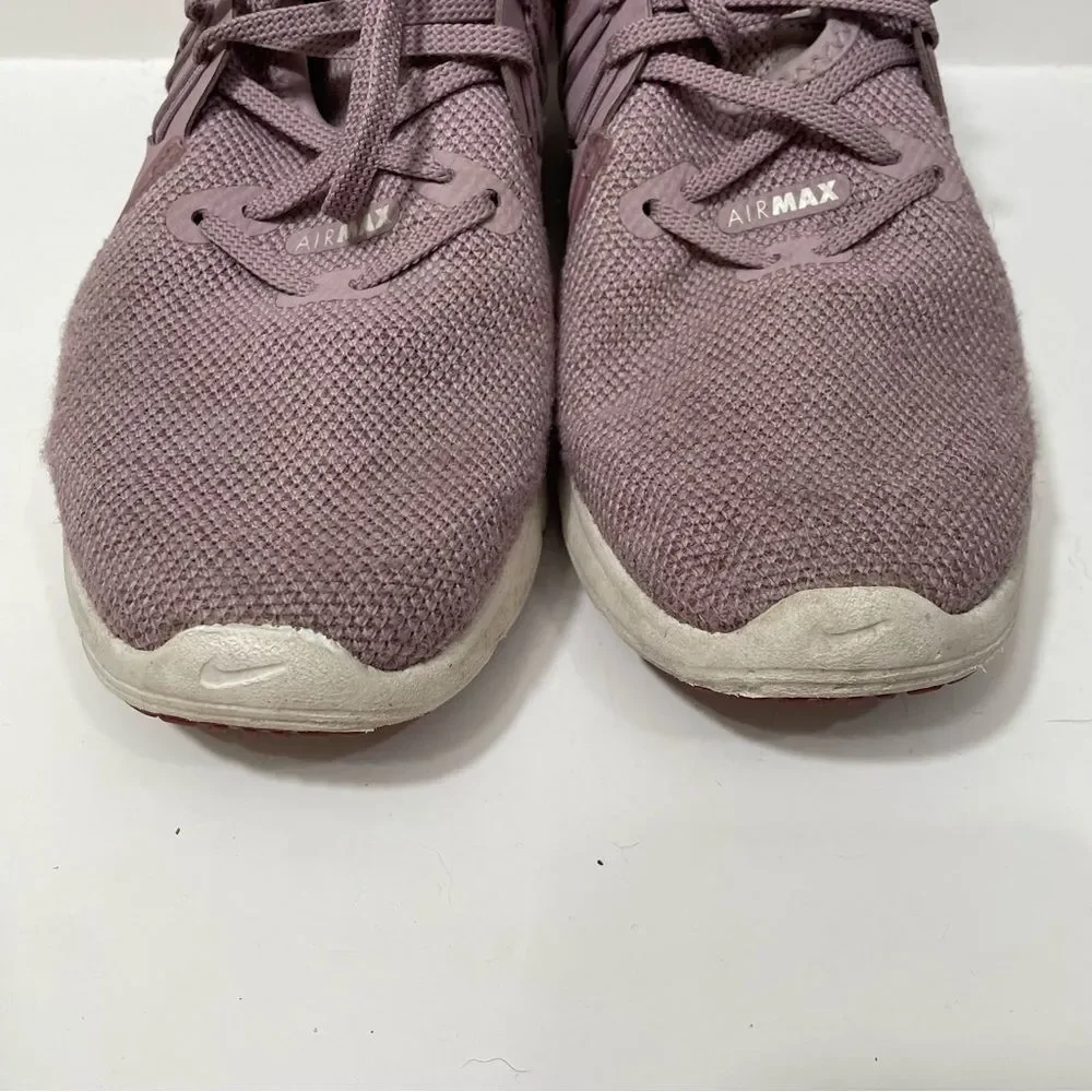 Nike Air Max Mauve Athletic Training Shoes